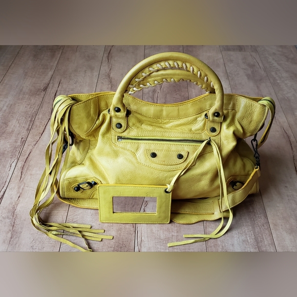 Authentic Balenciaga Lambskin Yellow Leather Bag - Picture 3 of 14